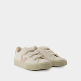 Recife Logo Sneakers - Veja - Leather - Extra White