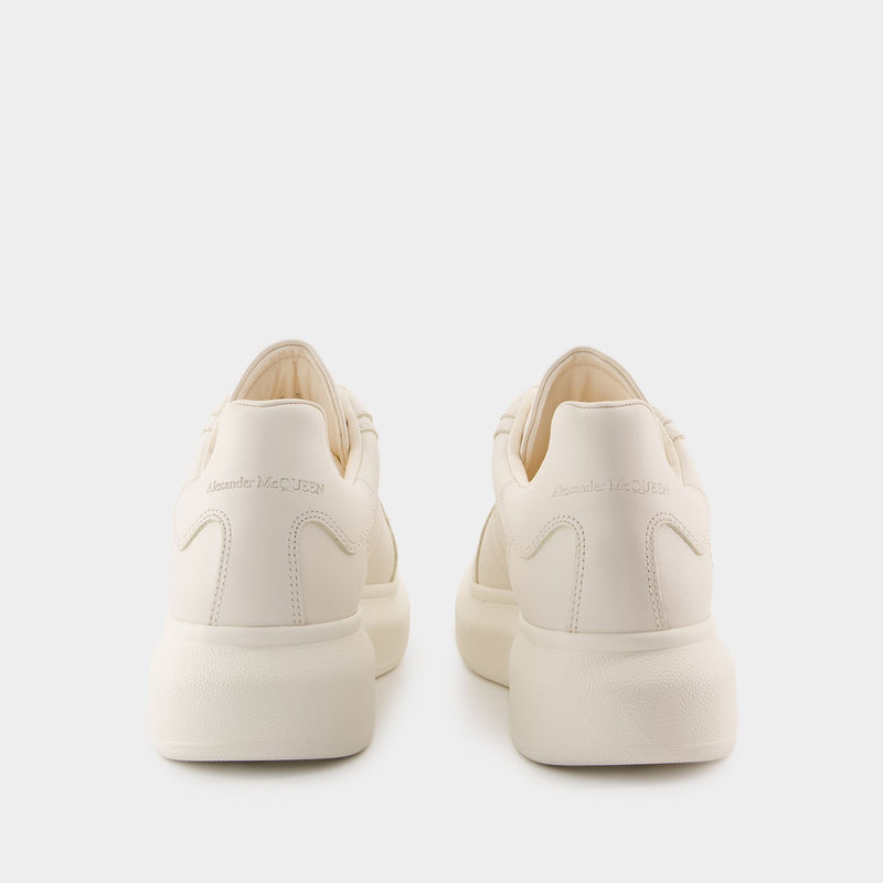 Oversized Sneakers - Alexander McQueen - Leather - White