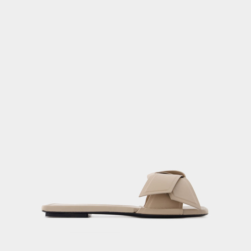 Musubi Sandals - Acne Studios - Leather - Beige