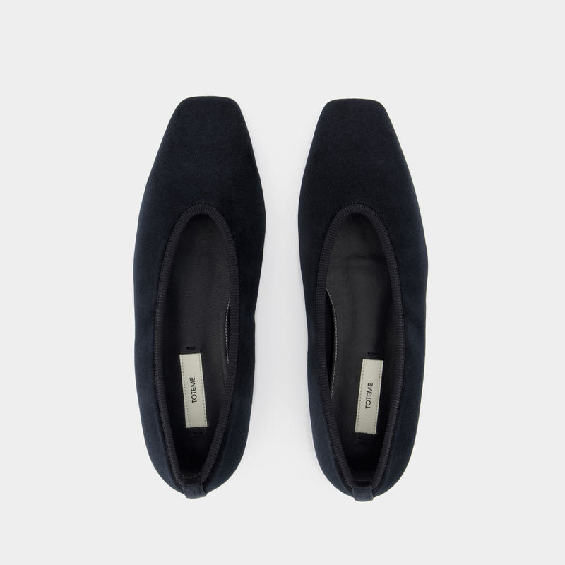 Minimalist Ballerinas - TOTEME - Leather - Black