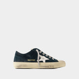 V-Star 2 Sneakers - Golden Goose Deluxe Brand - Leather - Green