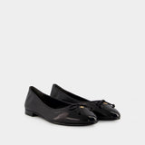 Cap Toe Ballerinas - Tory Burch - Leather - Black