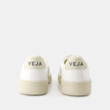 Urca Sneakers - Veja - Synthetic Leather - White