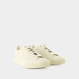 Campo Winter Sneakers - Veja - Leather - Beige