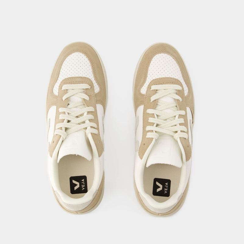 V-10 Sneakers - Veja - Leather - White Sahara