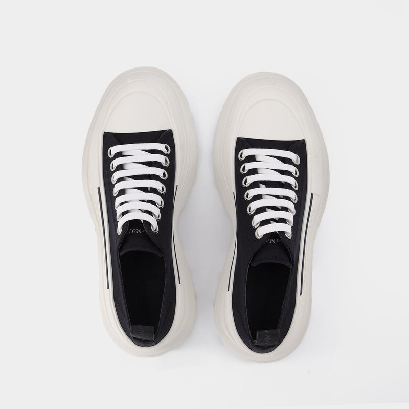 Tread Slick Sneakers - Alexander Mcqueen -  Black/White - Canva