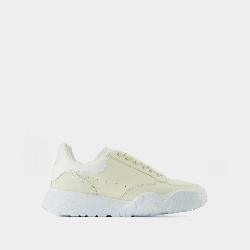 Court Sneakers - Alexander Mcqueen - Cream/White - Leather