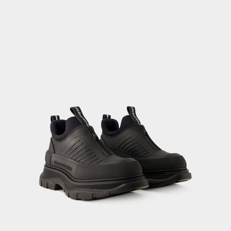 Tread Sneakers - Alexander Mcqueen - Leather - Black