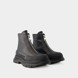 Tread Slick Ankle Boots - Alexander Mcqueen - Leather - Black