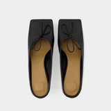 Ballerina Heeled Mules - Jacquemus - Leather - Black