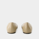 The Asymmetric Ballerinas - TOTEME - Leather - Beige