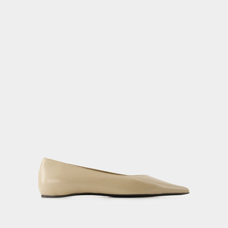 The Asymmetric Ballerinas - TOTEME - Leather - Beige