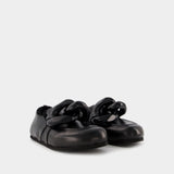 Chain Loafers Close Back in Black Leather