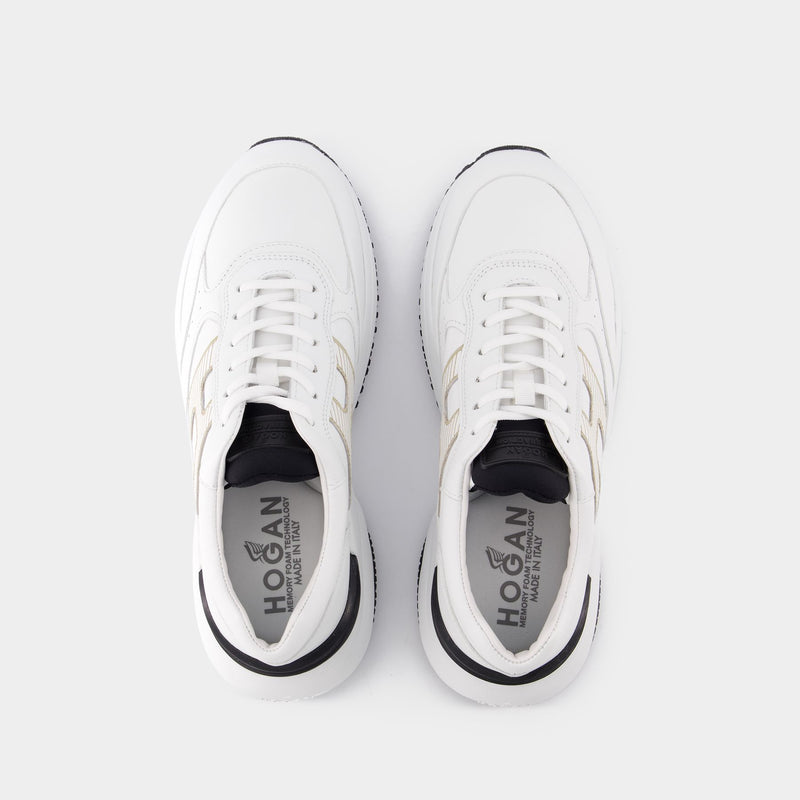 Interaction Allacciato H Laser Sneakers in White Canvas