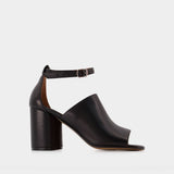 Hannah Sandals - Maison Margiela - Black - Leather