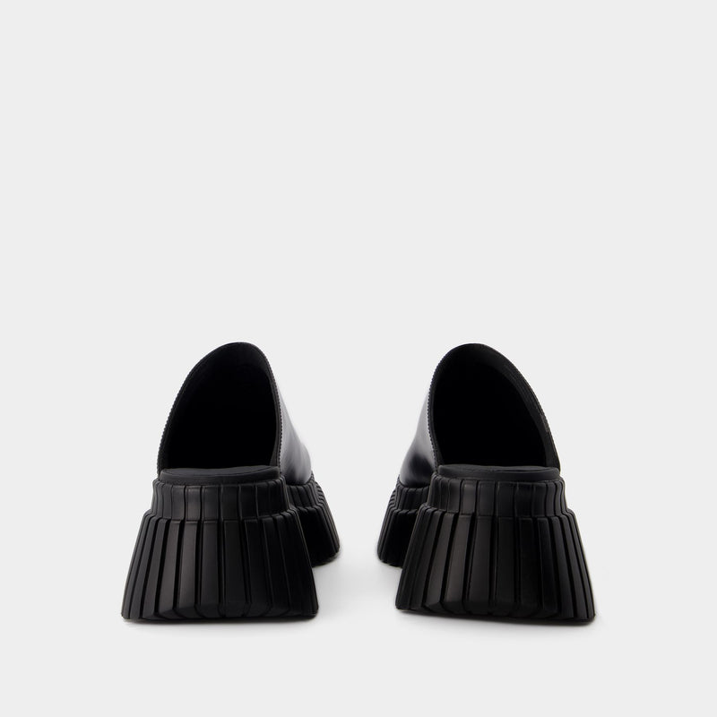 BCN Slides - Camper - Leather - Black